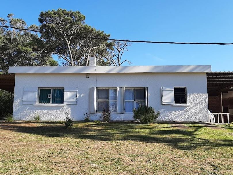 Property building, Garden, Garden view, Parking, internet, internet