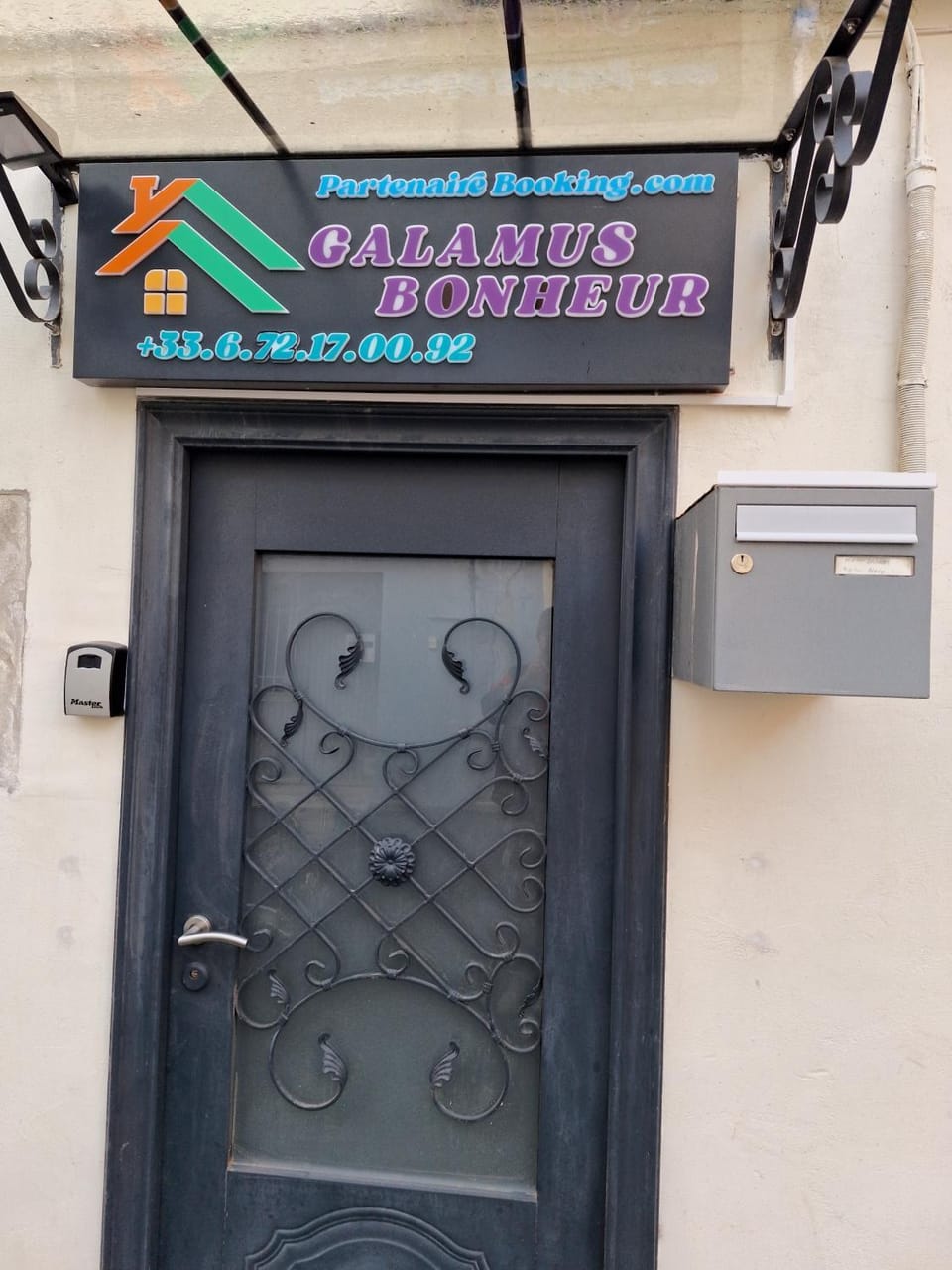 Property logo or sign