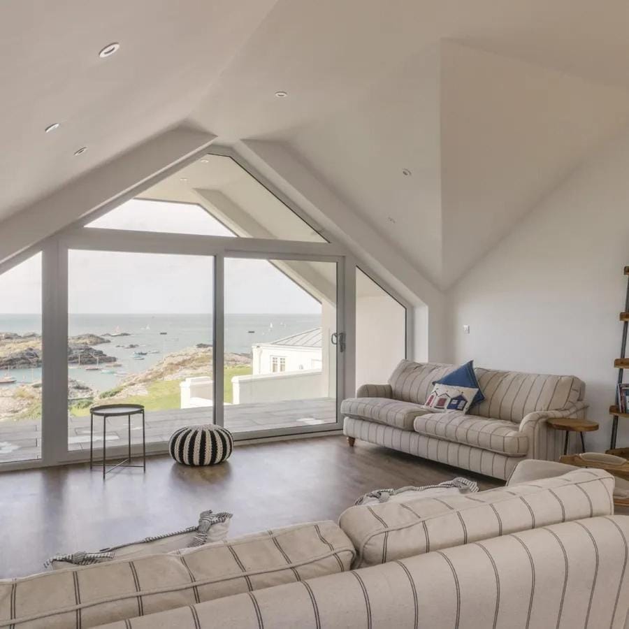 Twyn Haf House in Trearddur Bay