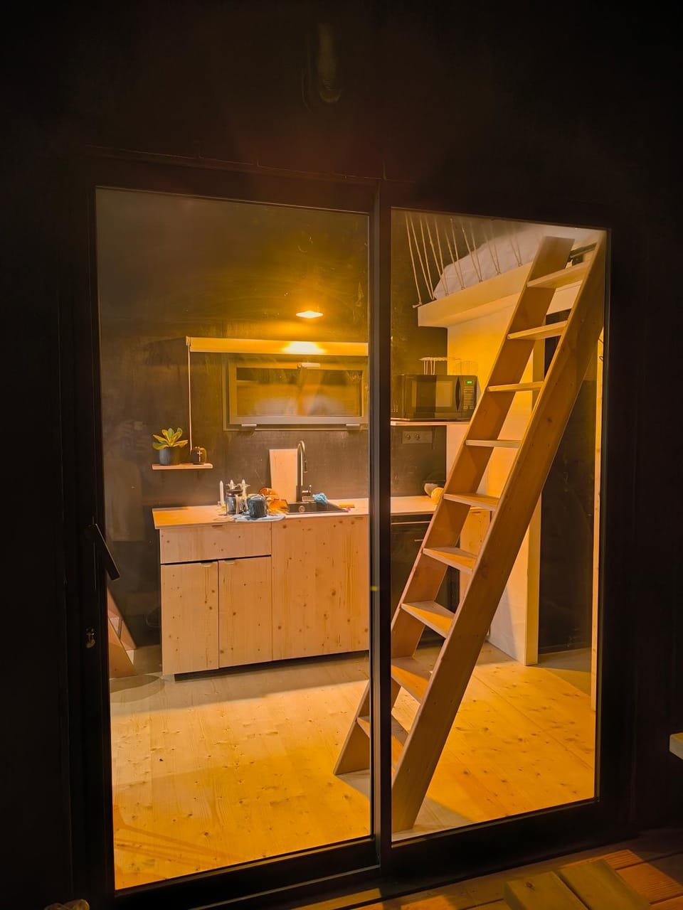 Kitchen or kitchenette