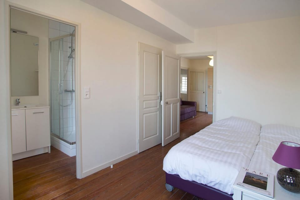 Bathroom, Bedroom
