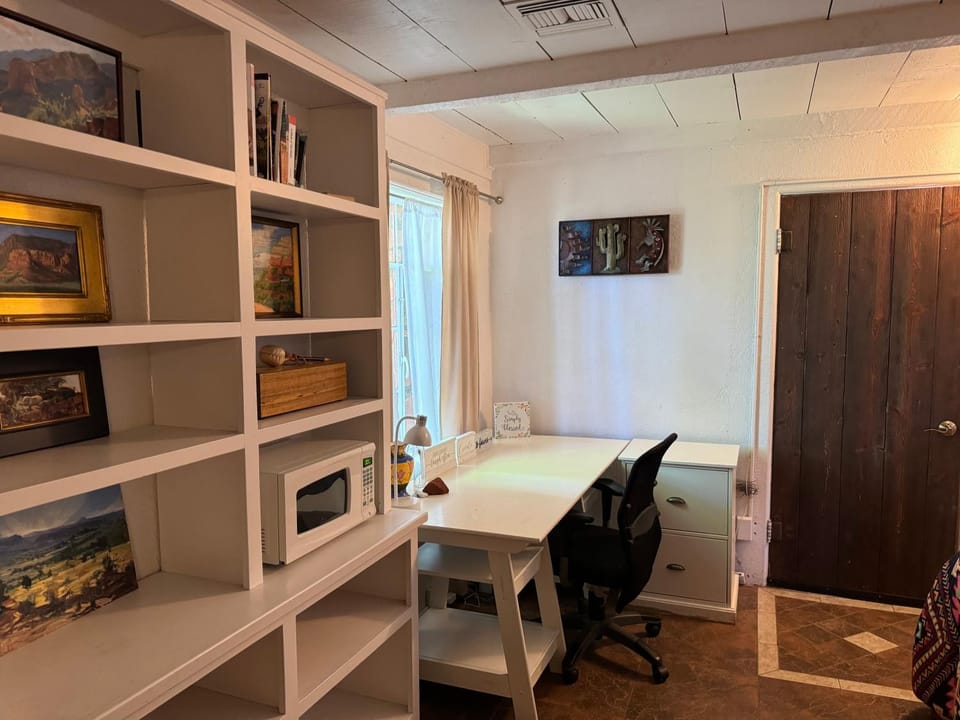 Writer's Room SaddleRock Ranch B&B West Sedona Bed and Breakfast in Sedona