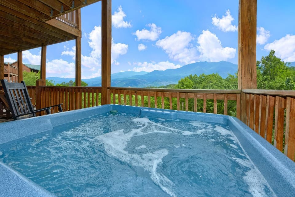 Million Views Theater Hot Tub Game Room House in Gatlinburg