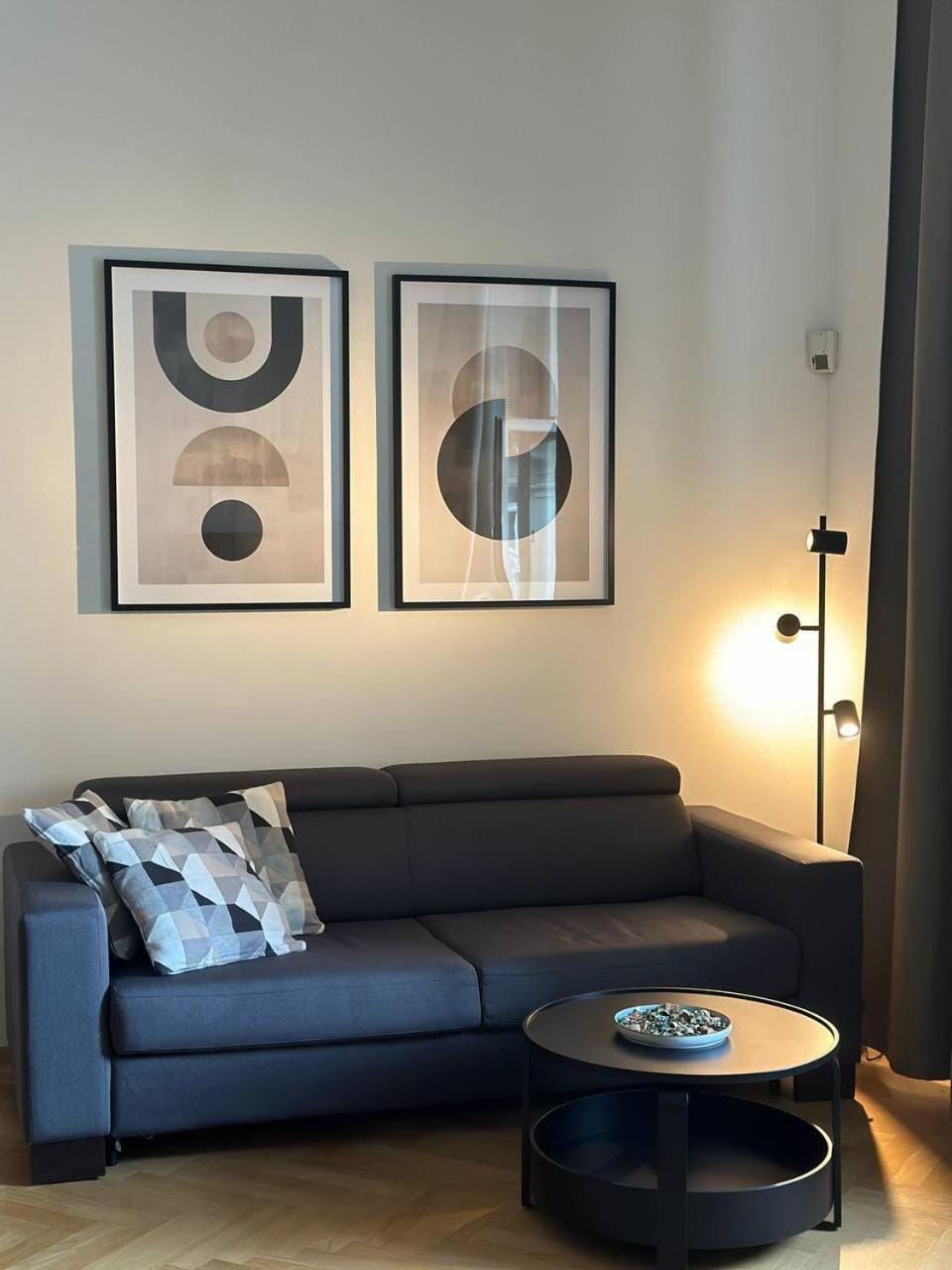 Spacious Elegance - A Central Gem Apartment in Prague