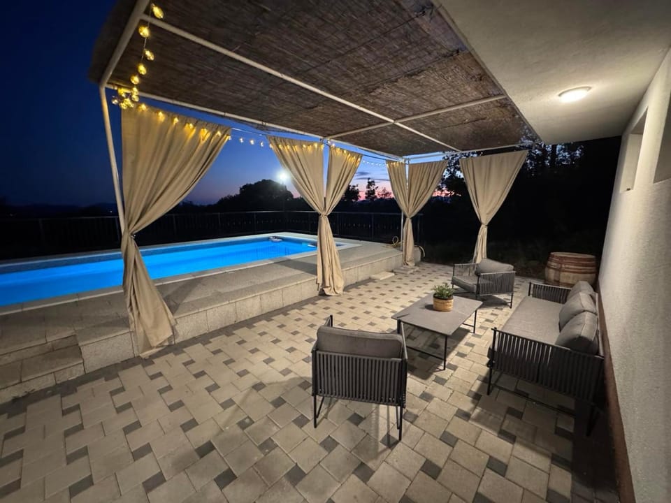 Swimming pool, Inner courtyard view
