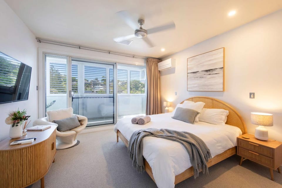 Penthouse on the Ritz - Oceanstays Apartment in Yamba