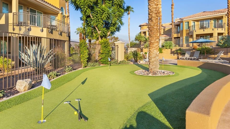 Garden, Golfcourse, Minigolf, Garden view