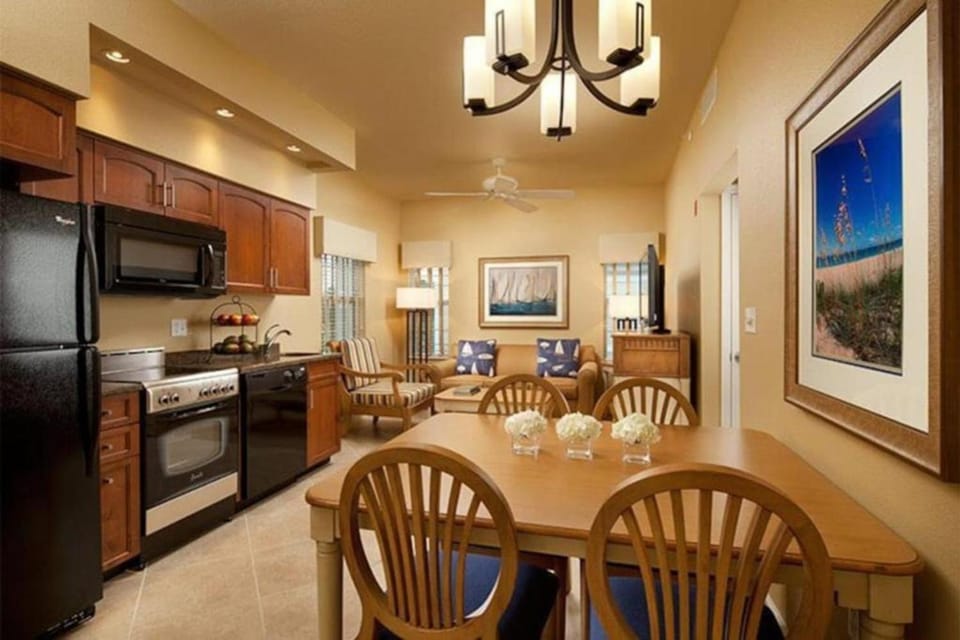 Kitchen or kitchenette, Living room, Dining area
