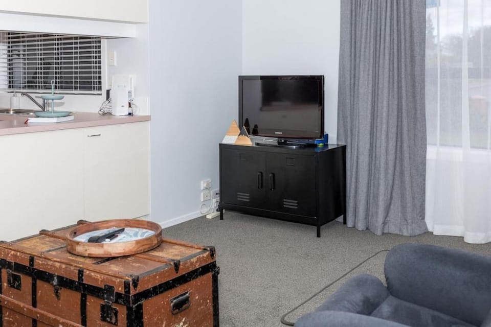 TV and multimedia, Seating area