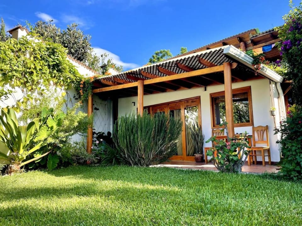 Property building, Day, Garden, Garden view