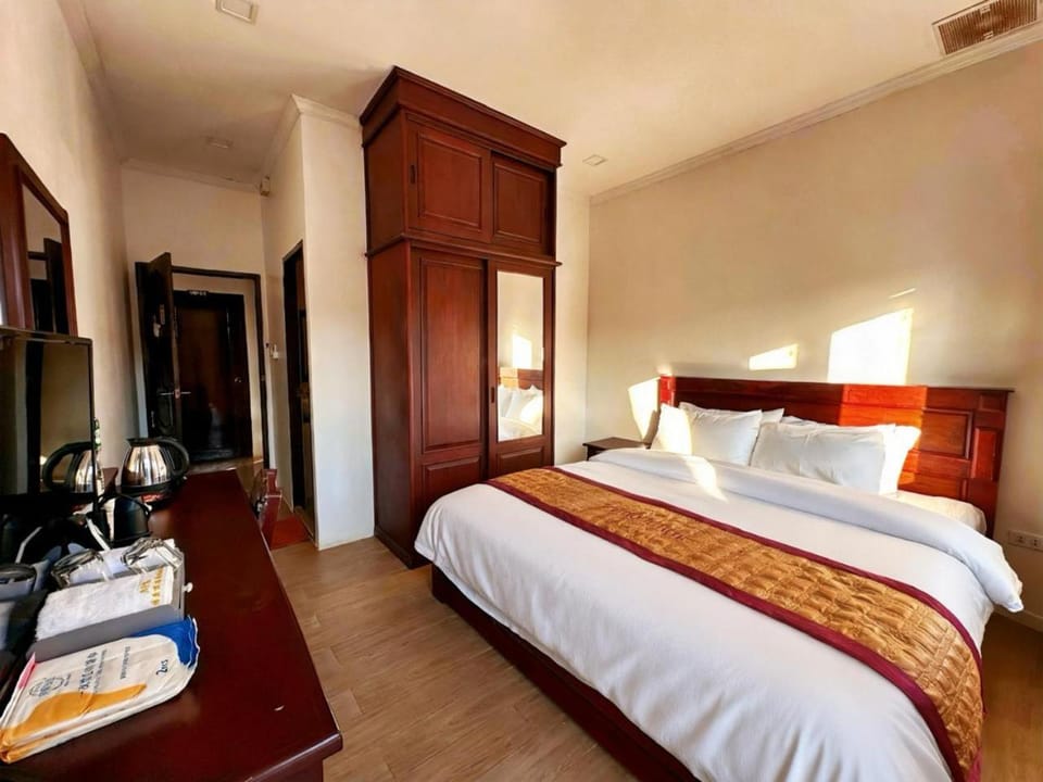 Bed, Bedroom, wardrobe