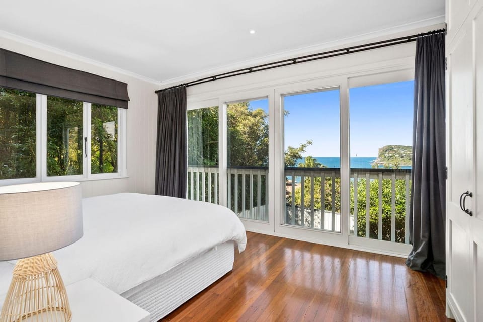 Aqua Whale Beach by TCC House in Pittwater Council