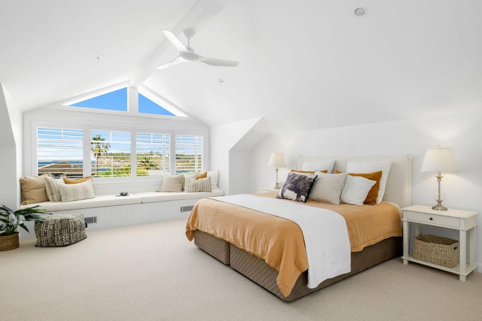 Barefoot Lux by TCC House in Pittwater Council