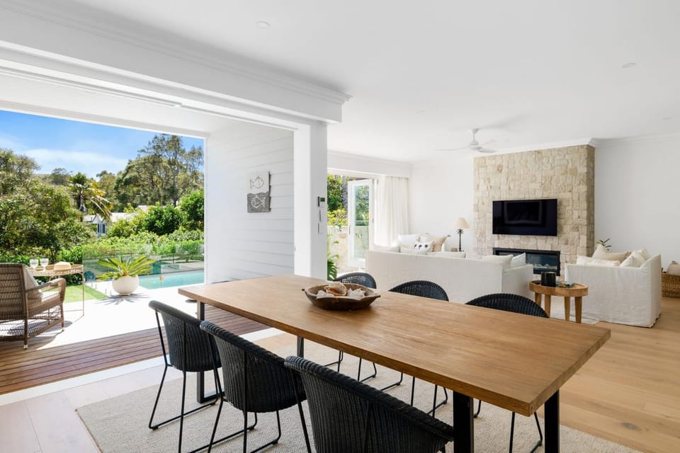 Barefoot Lux by TCC House in Pittwater Council