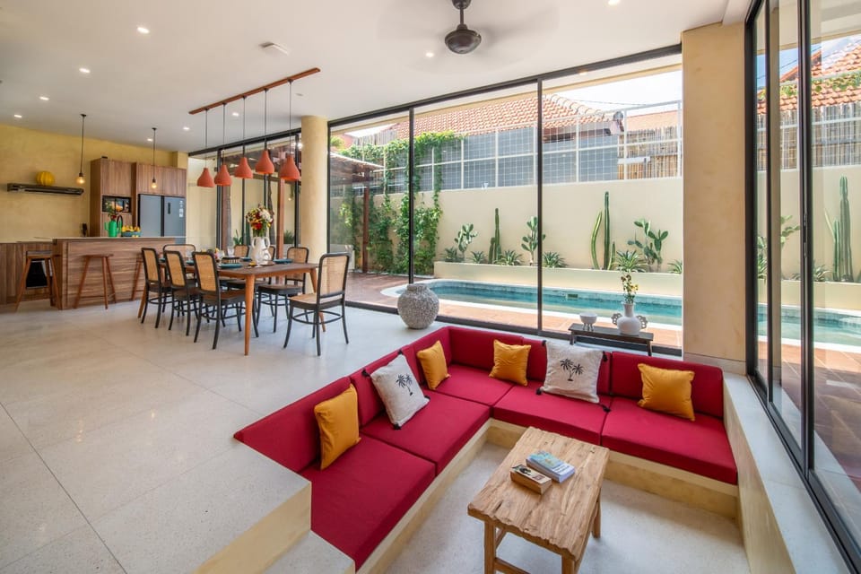 Communal lounge/ TV room, Living room