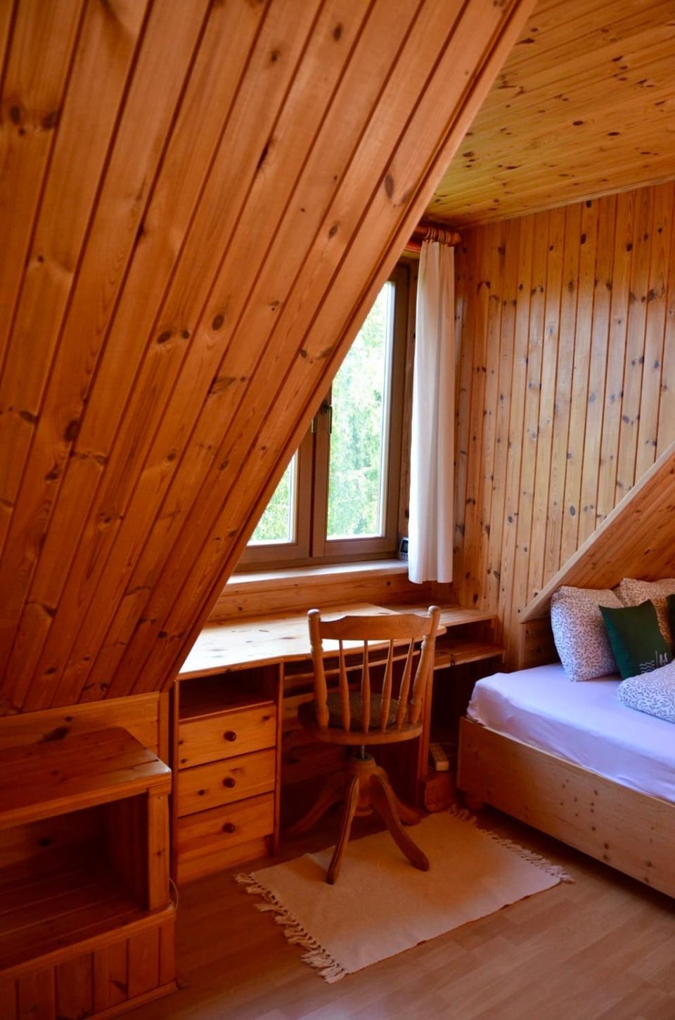 Rzeka i las House in Poland
