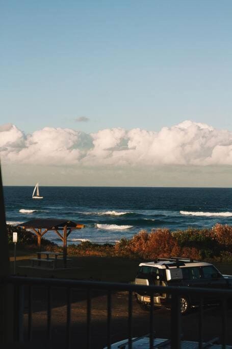 Ocean View Pippi Beach Yamba Apartment in Yamba