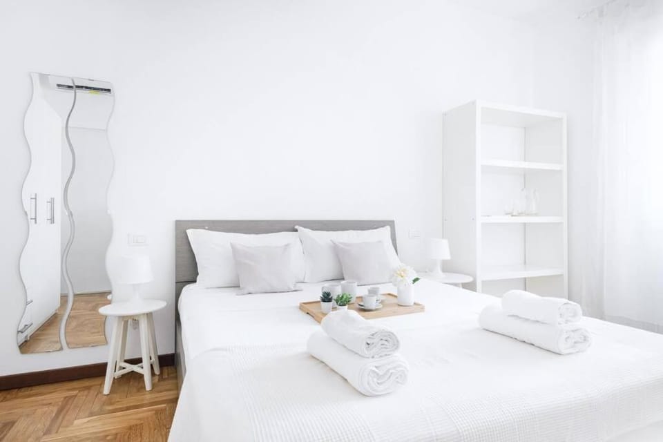 Easylife - Milano - MonteNero 4 - Porta Romana Apartment in Milan