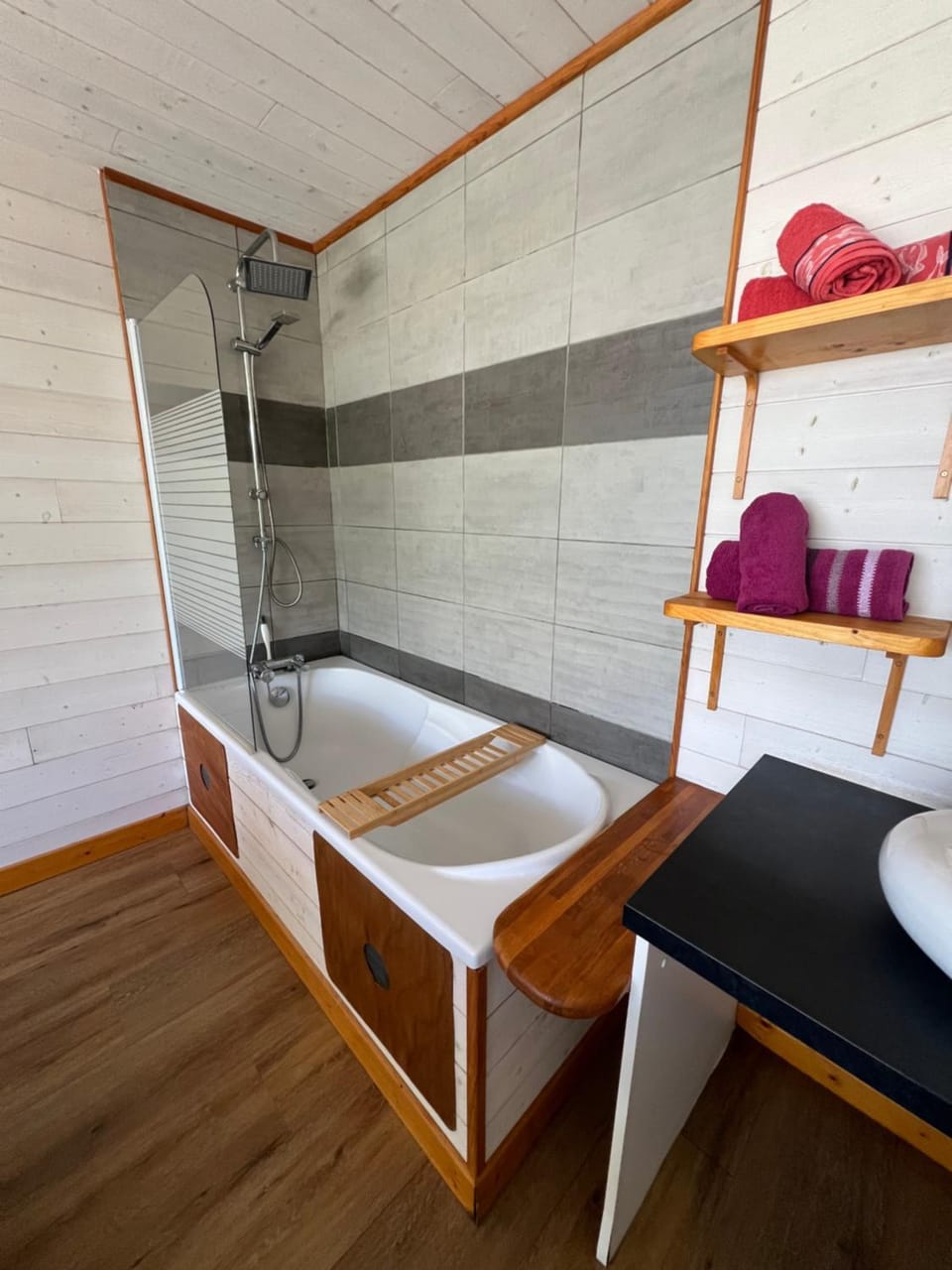 Bathroom, Bath