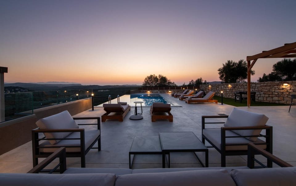 Natural landscape, View (from property/room), Pool view, Sunset