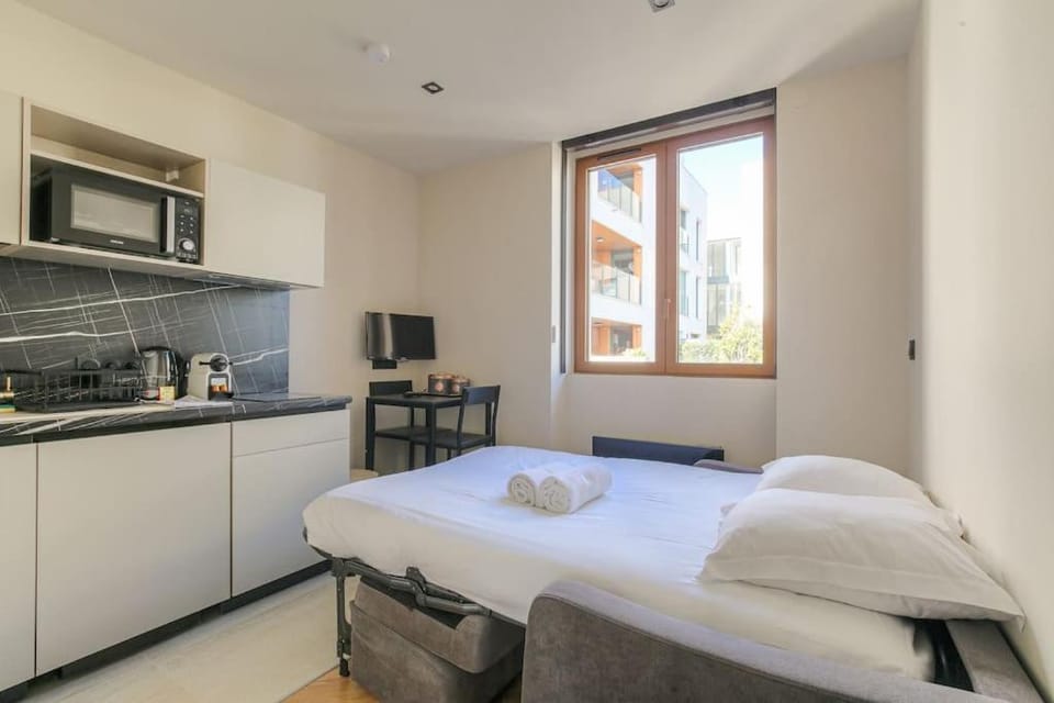 Studio confortable près de la Croix-Rousse Apartment in Caluire-et-Cuire