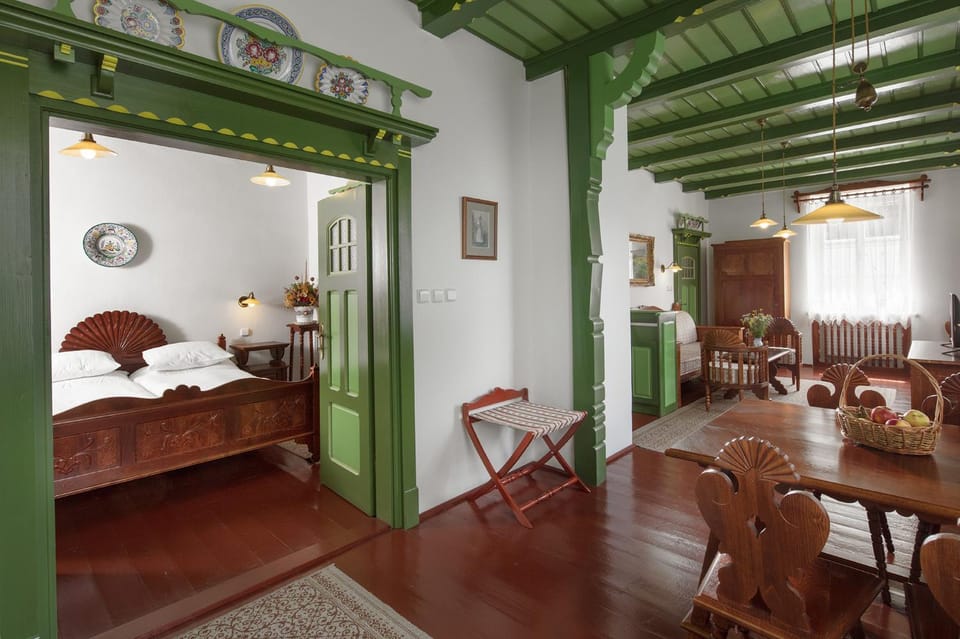 Living room, Bedroom