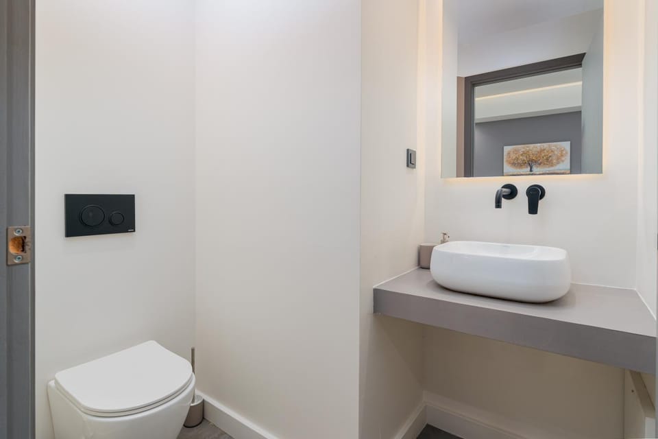 Toilet, Bathroom