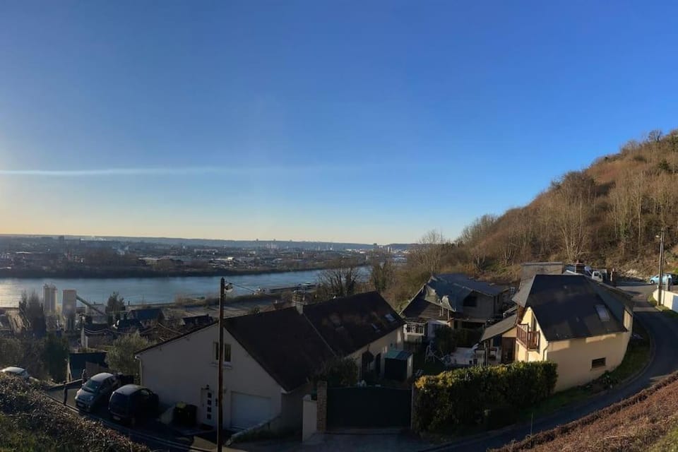 Amfreville la Mivoie - le Belvédère de Rouen Apartment in Rouen