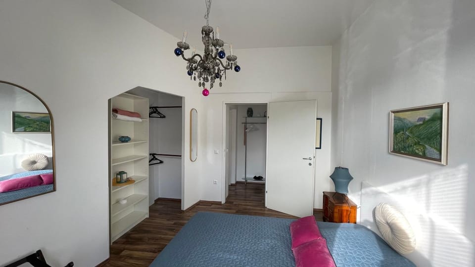 Bed, Photo of the whole room, Bedroom, wardrobe