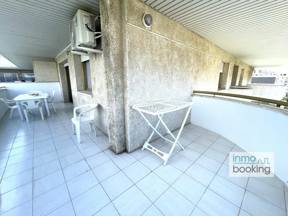 Beach Arquus Family Salou , climatizado y con piscina Apartment in Salou