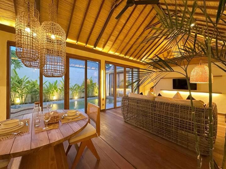 BoBos Villa Echo Villa in North Kuta