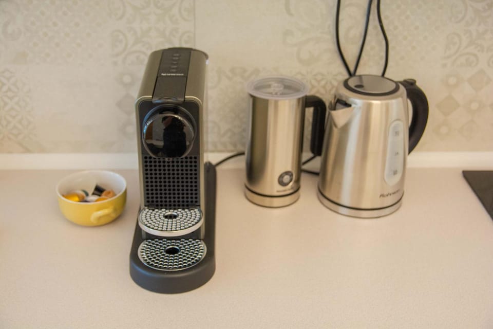 Coffee/tea facilities, Kitchen or kitchenette