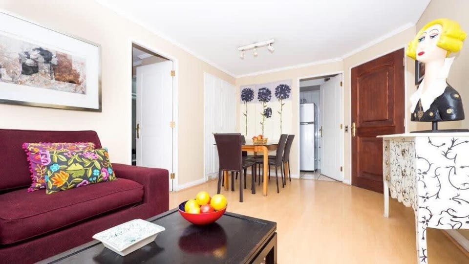 Carmencita St - Classic 1 Bedroom Apartment in El Golf Apartment in Providencia