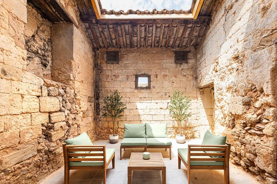 Patio, Day
