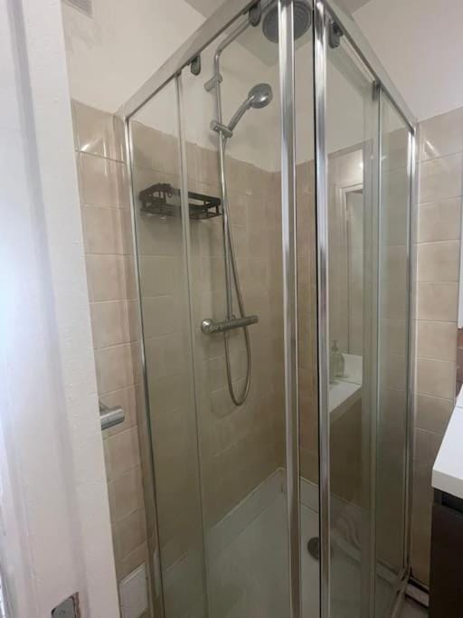 Nice flat St Germain en Laye centre 30 minutes to Paris Apartment in Saint-Germain-en-Laye