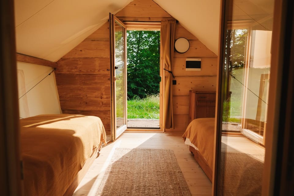 Bed, Living room, Photo of the whole room, Bedroom