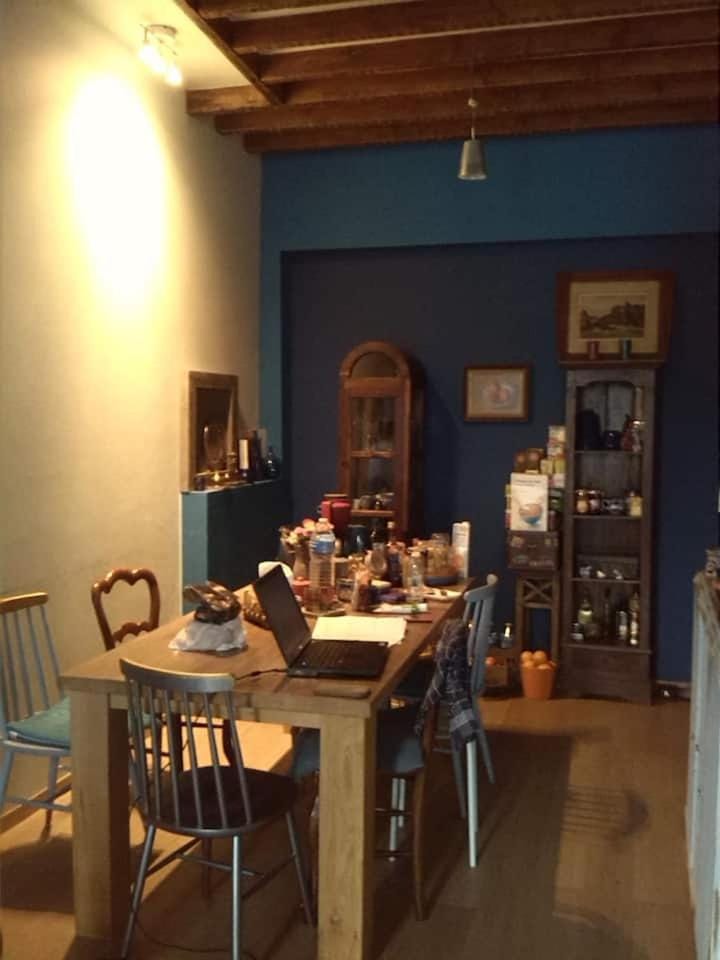 Artistic appartment near downtown & railwaystation Apartment in Antwerp