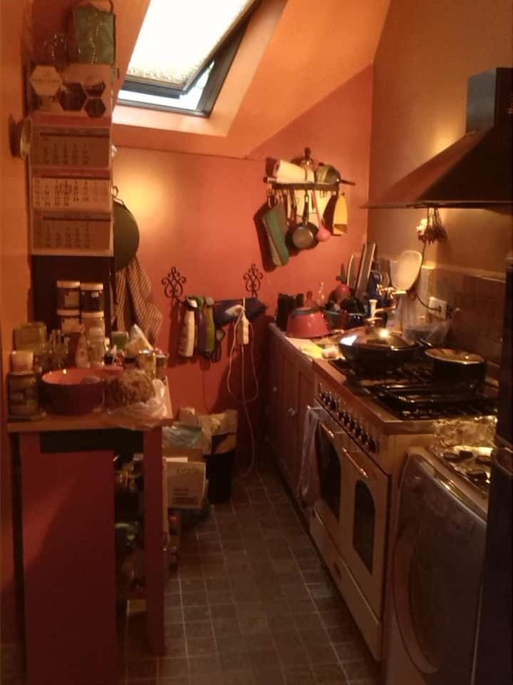 Artistic appartment near downtown & railwaystation Apartment in Antwerp