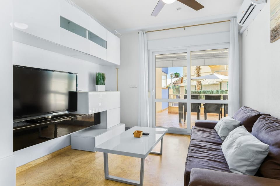 Communal lounge/ TV room, Living room