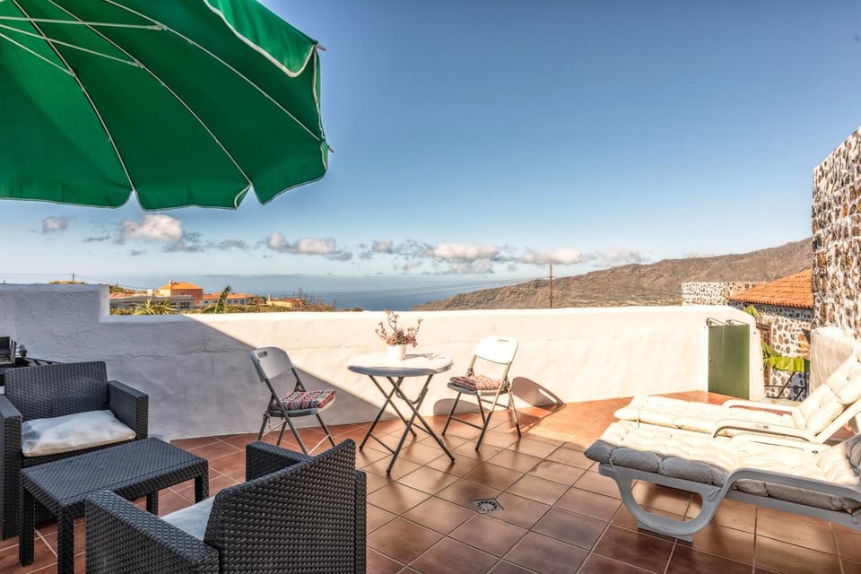 View (from property/room), Balcony/Terrace, Sea view