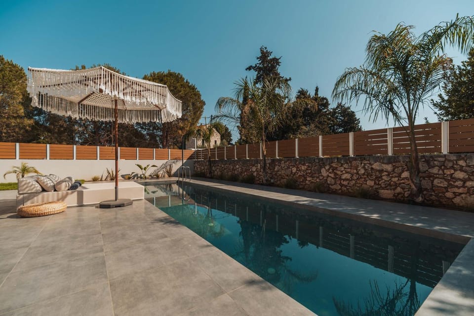 Day, Pool view, Swimming pool, Swimming pool, sunbed