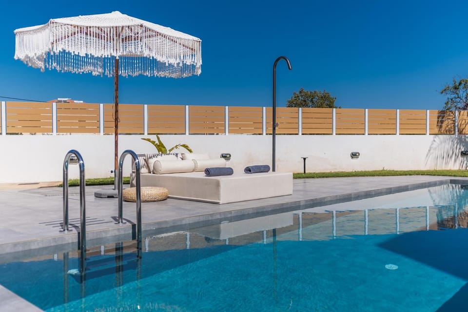 Patio, Day, Pool view, Swimming pool, Swimming pool, sunbed