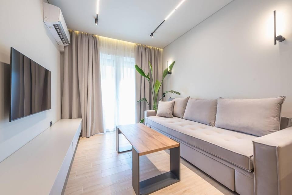 Stylish And Cozy Home Apartment in Kallithea