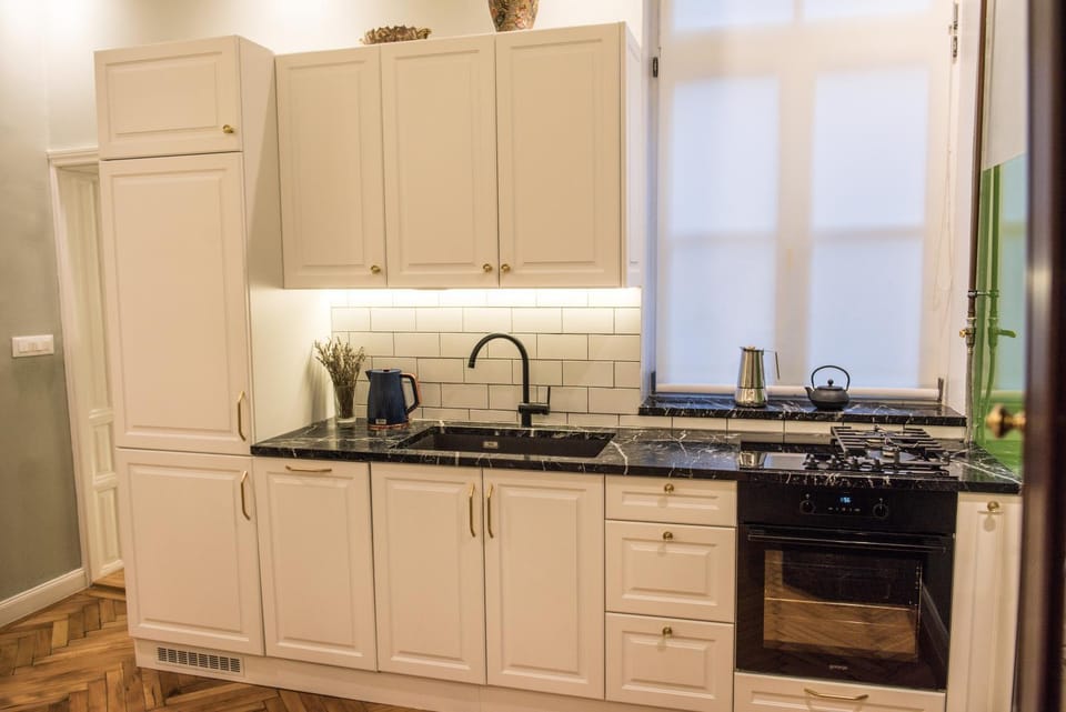 oven, kitchen