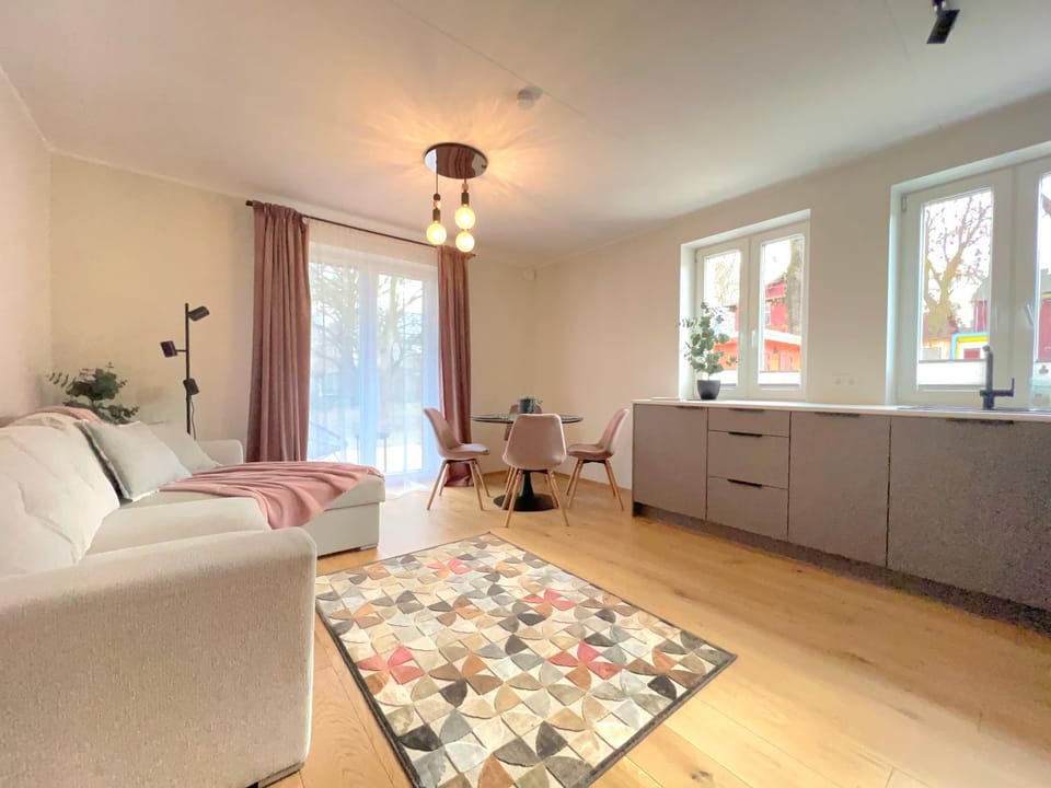 Living room, Photo of the whole room