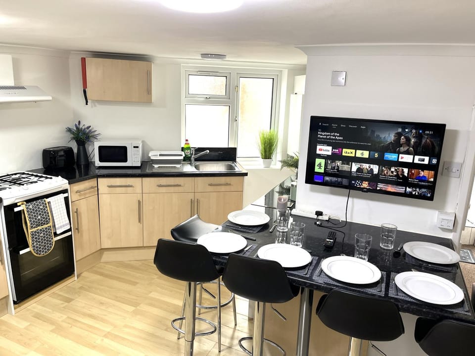 2Bed Flat close to SOLENT UNIVERSITY Southampton Apartment in Southampton