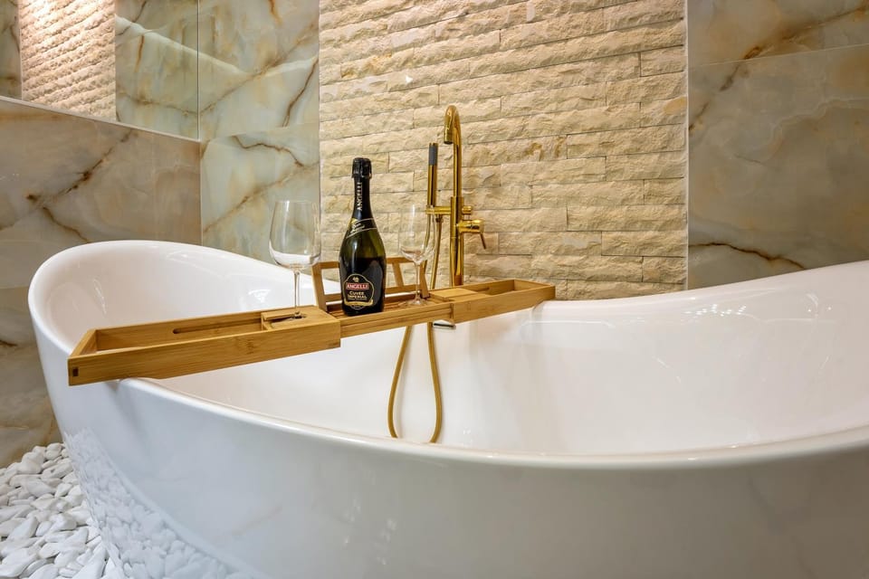 Bathroom, Bath