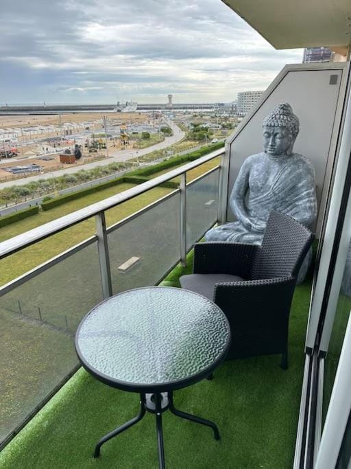 Sea Side Calais vue mer Apartment in Calais