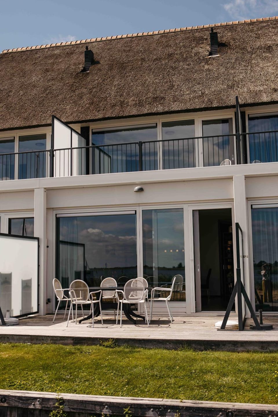 Property building, Patio, Day