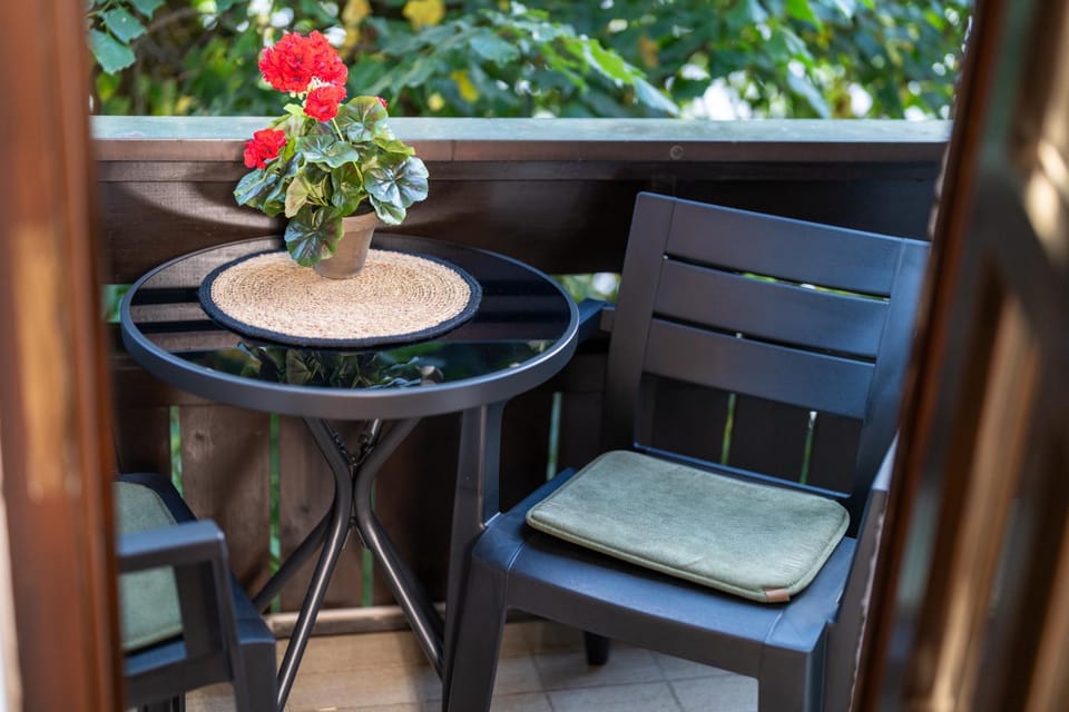 Patio, View (from property/room), Balcony/Terrace, Seating area